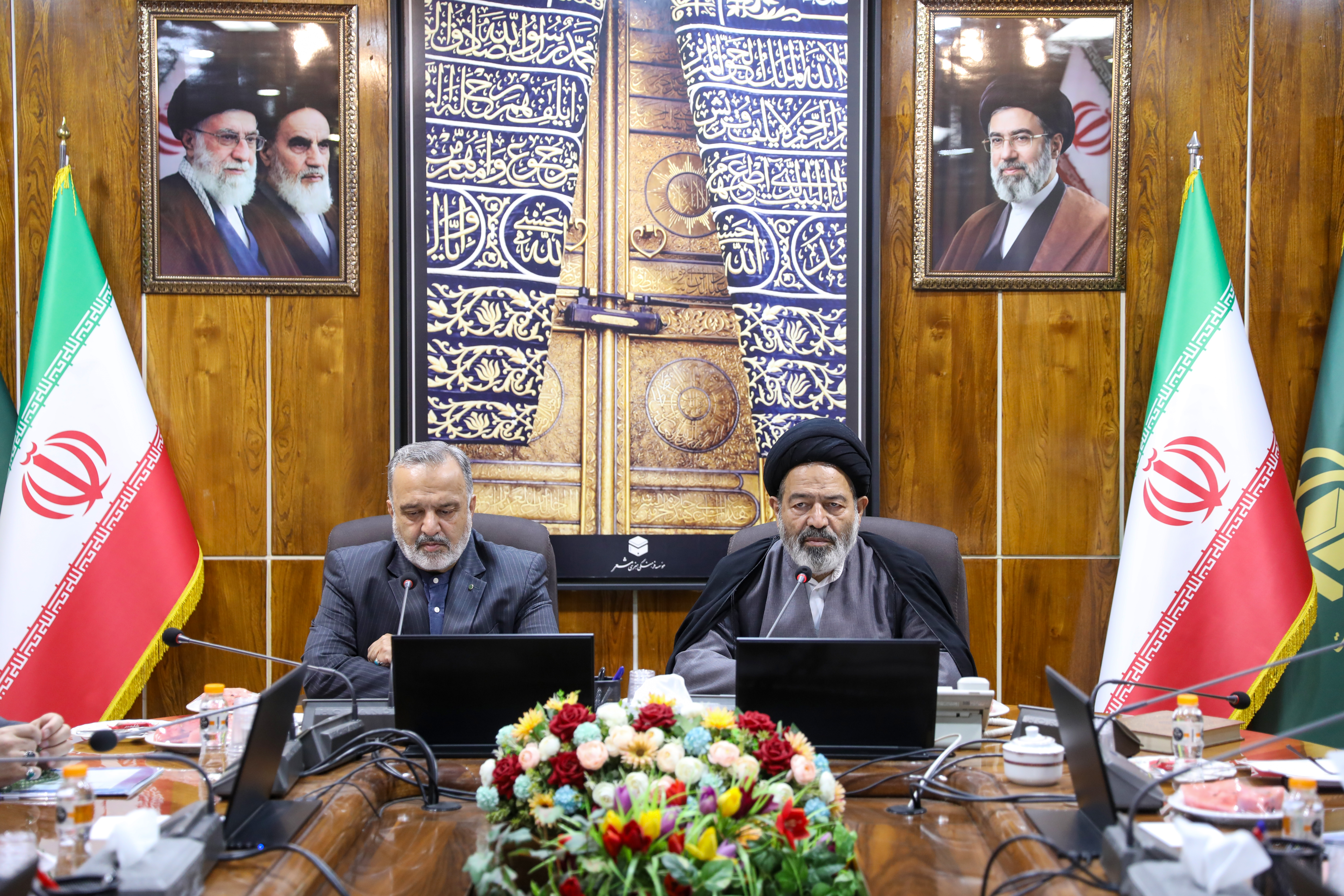فراهم کردن 23 هزار ظرفیت برای اعزام به عتبات در مهر ماه/بیش از ۱۰۸۰۰ زائر حج هنوز معاینه پزشکی نشده‌اند/منتظر راهکار بانک مرکزی برای تأمین ارز حج و عمره هستیم