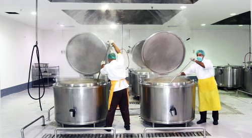 غذاي حجاج ايراني كجا و چگونه پخت مي شود؟+عکس